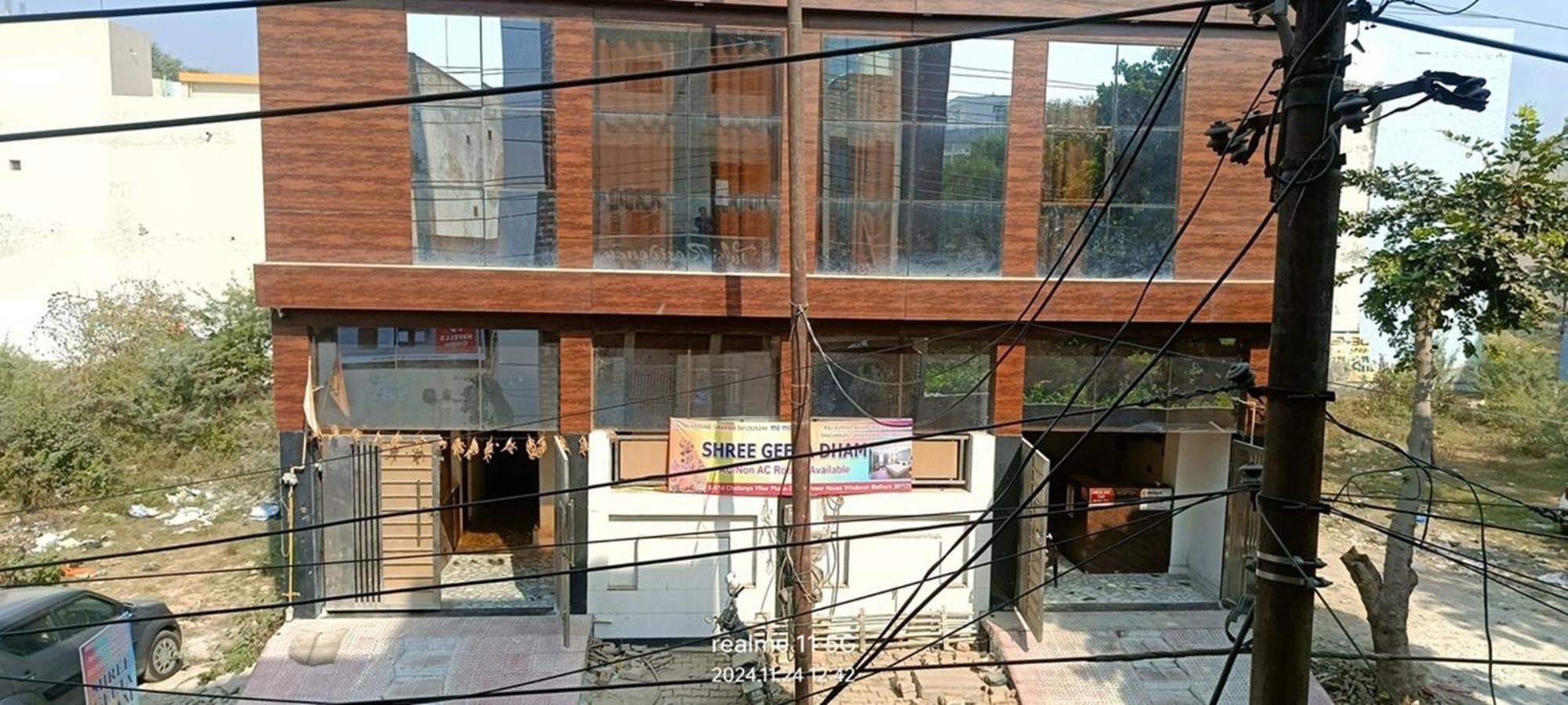 Hotel Geeta Dham Vrindāvan Esterno foto